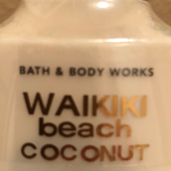 NWT Bath & Body Works Waikiki Beach Coconut Body Lotion 8 oz retired from BBW - Picture 6 of 6